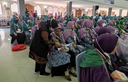 Bantu Kebutuhan Jemaah, Alumni Petugas Haji Disiagakan di Asrama Haji Pondok Gede